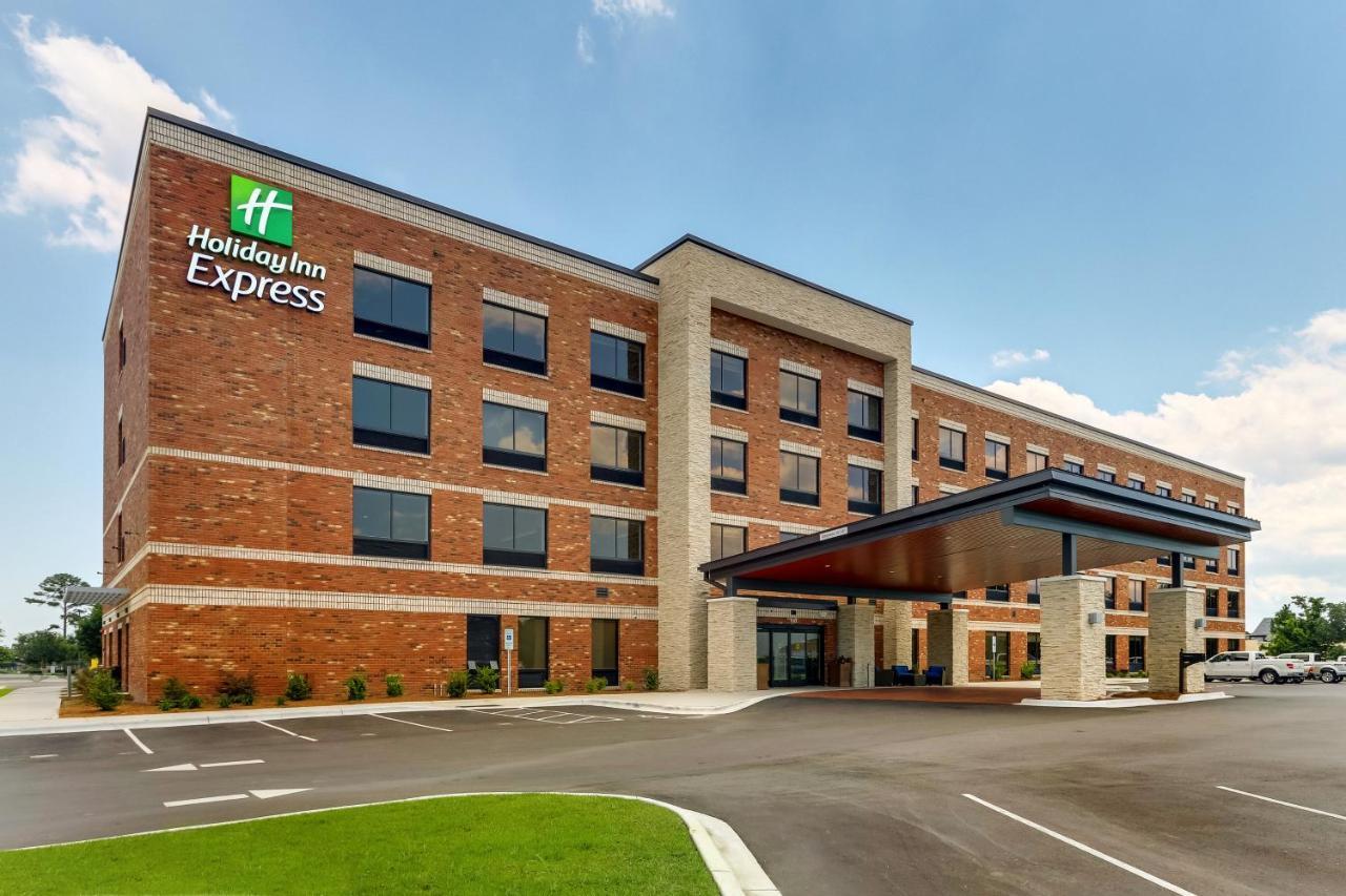 Holiday Inn Express - Wilmington - Porters Neck By Ihg Dış mekan fotoğraf