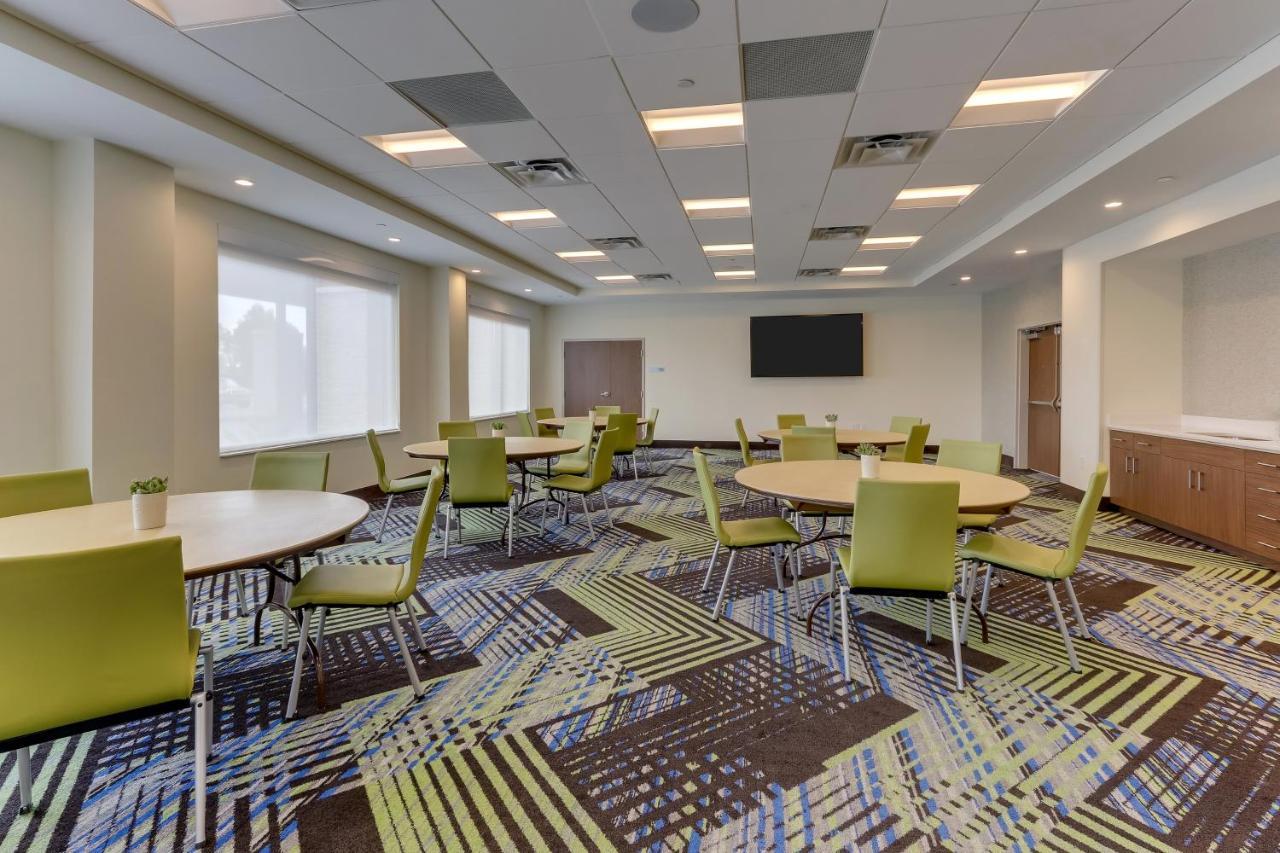 Holiday Inn Express - Wilmington - Porters Neck By Ihg Dış mekan fotoğraf