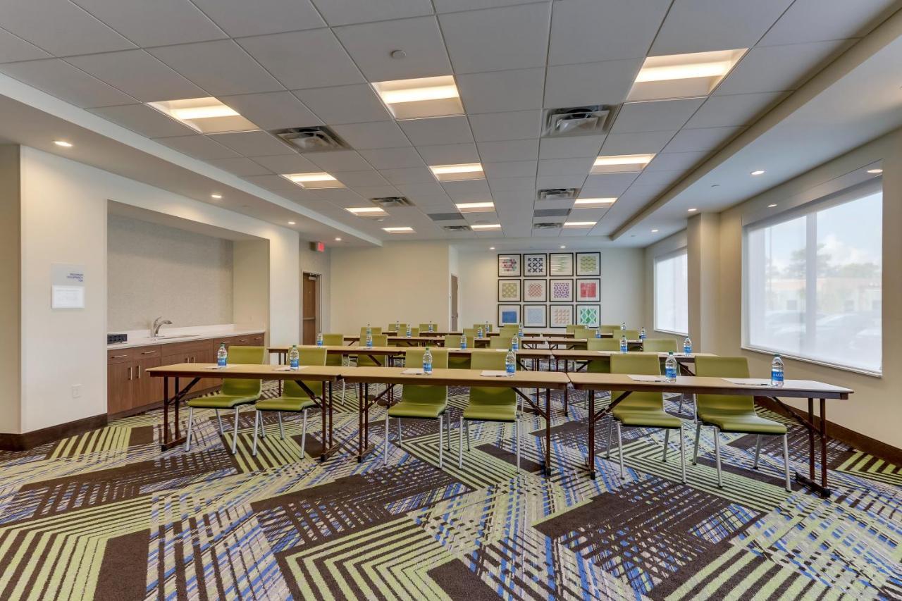 Holiday Inn Express - Wilmington - Porters Neck By Ihg Dış mekan fotoğraf