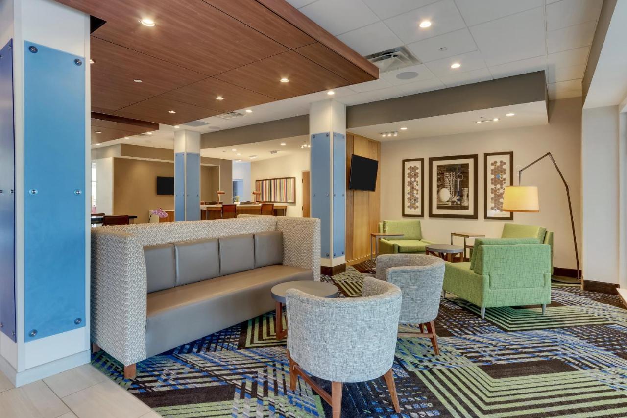 Holiday Inn Express - Wilmington - Porters Neck By Ihg Dış mekan fotoğraf