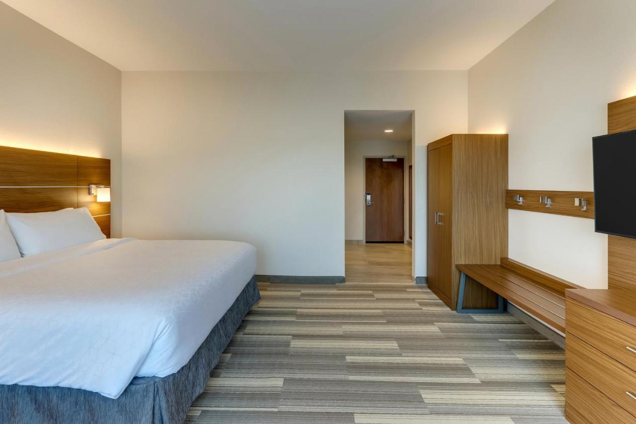 Holiday Inn Express - Wilmington - Porters Neck By Ihg Dış mekan fotoğraf
